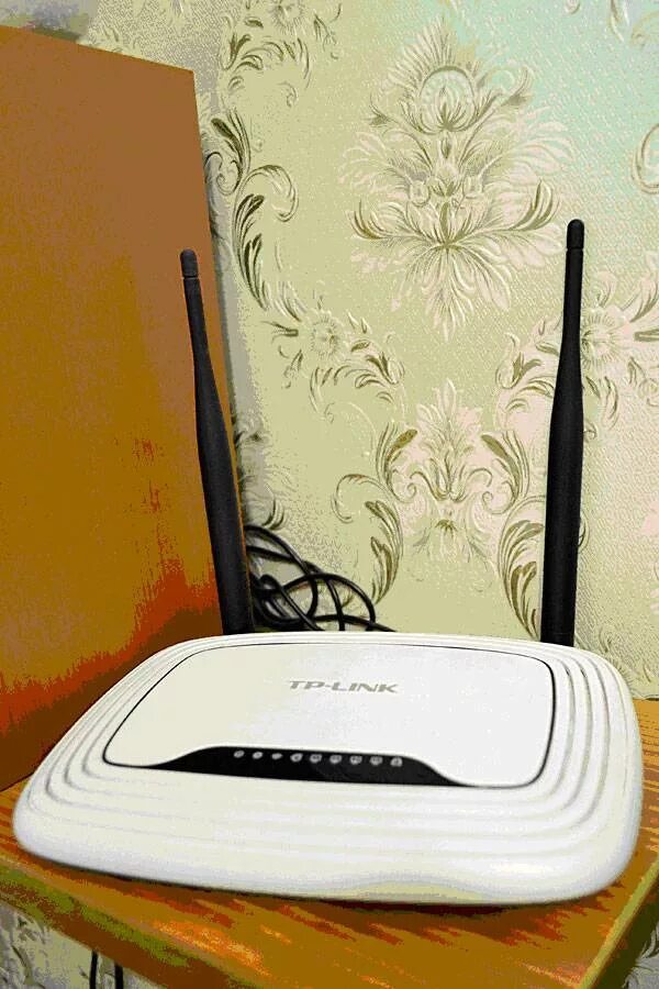 Как сделать роутер дома. Роутер вай фая 90 60 u. wifi роутер perfetto. роутер ашер с65. вай фай роутер те 660v.
