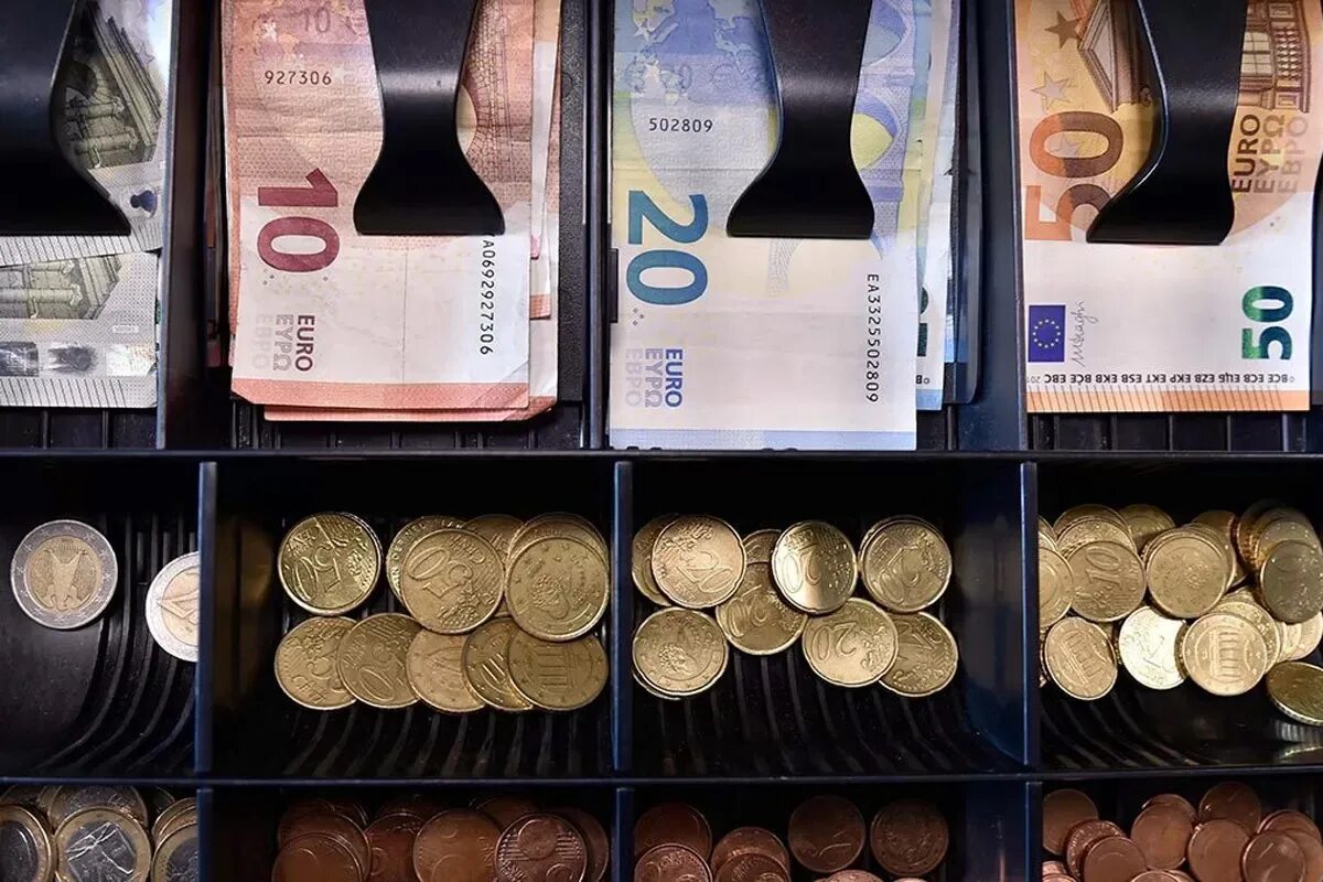 Евро валюта. Современные деньги Европы. Единая валюта евро. Валюта Евросоюза.