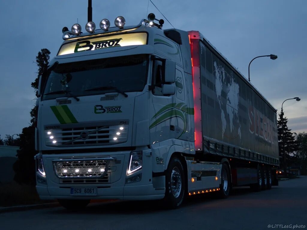 Россия вольво фш 12. Вольво ФН 13. Volvo fh13 Globetrotter XL. Volvo Truck fh13. Вольво ФШ 16.