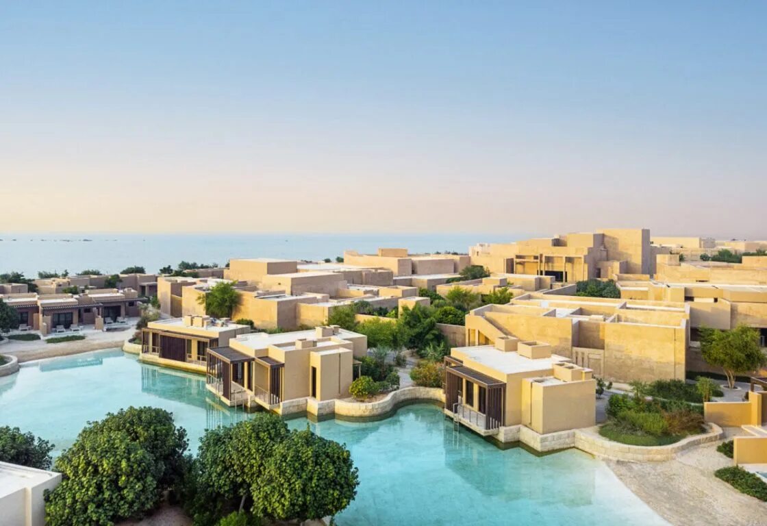 Zulal wellness resort. Катар курорты. Оман дубай. Zulal wine. Отель «chiva-som».