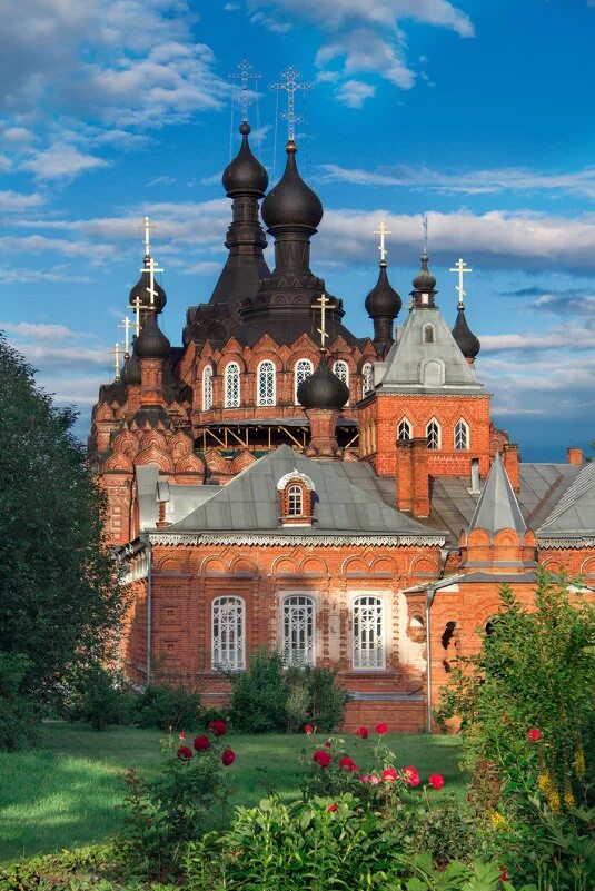 казанская амвросиевская ставропигиальная женская пустынь монастырь. шамординский монастырь калужская область. храм в шамордино калужской. калужский женский монастырь. казанская амвросиевская женская пустынь шамордино.