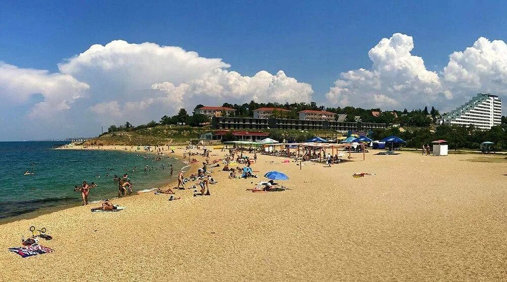 Отдых песочные пляжи. Песчаный берег крыма. песчаные пляжи крыма. крым песчаный берег юбк. курорты крыма с песчаным пляжем.