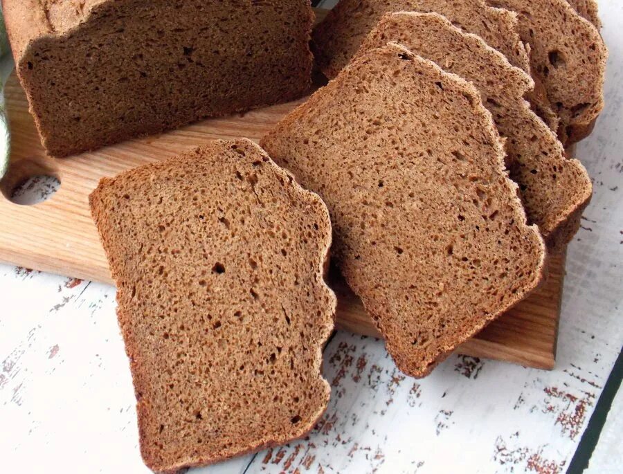 Хлебопечь ржаной хлеб. Ржаной хлеб. Солод для хлеба. Солодовый хлеб. Хлеб с солодом в хлебопечке.