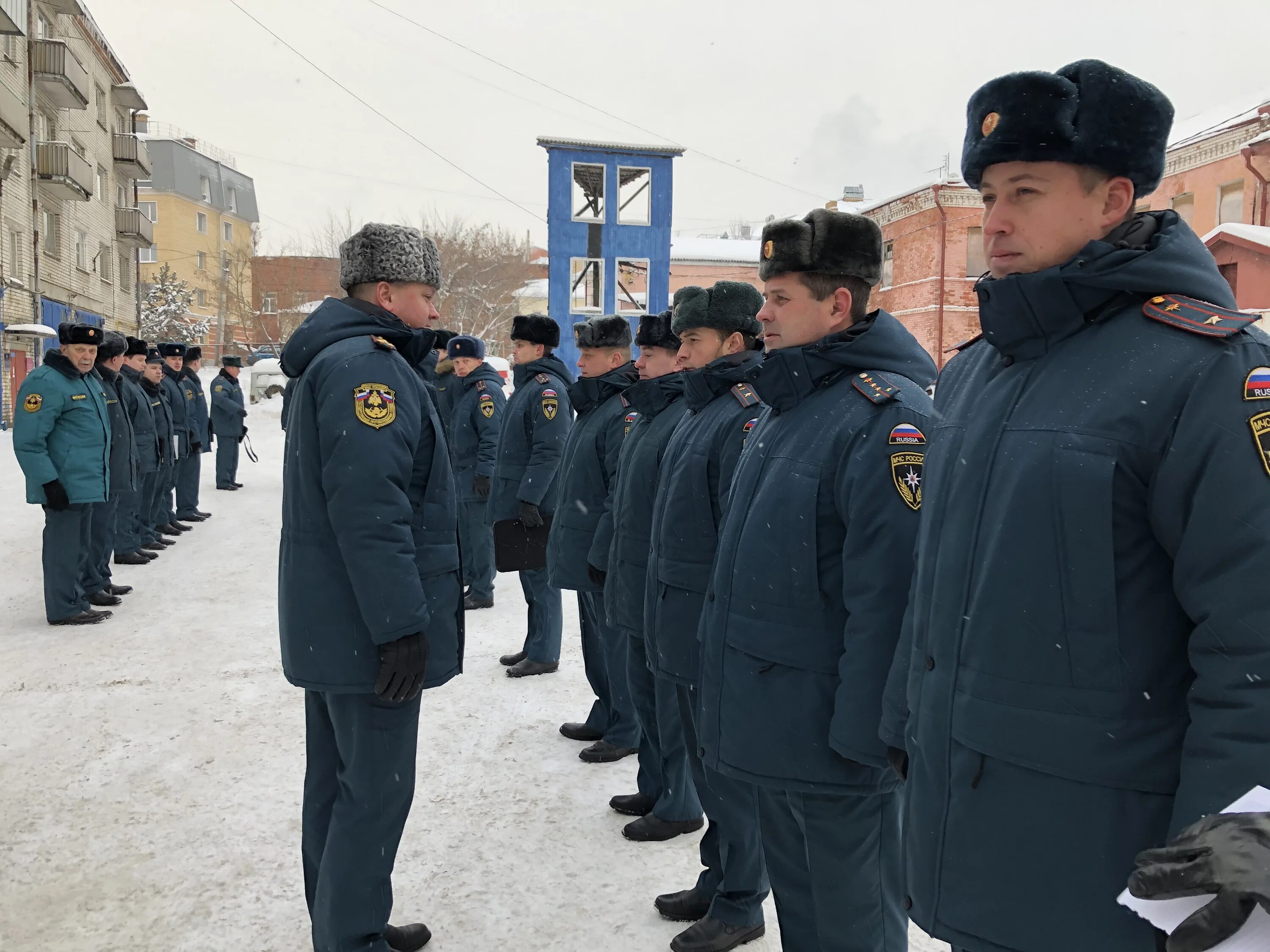 Состав фпс. Военнослужащие Федеральной противопожарной службы. Служебная подготовка МЧС. Подготовка начальствующего состава. Плат п в МЧС.