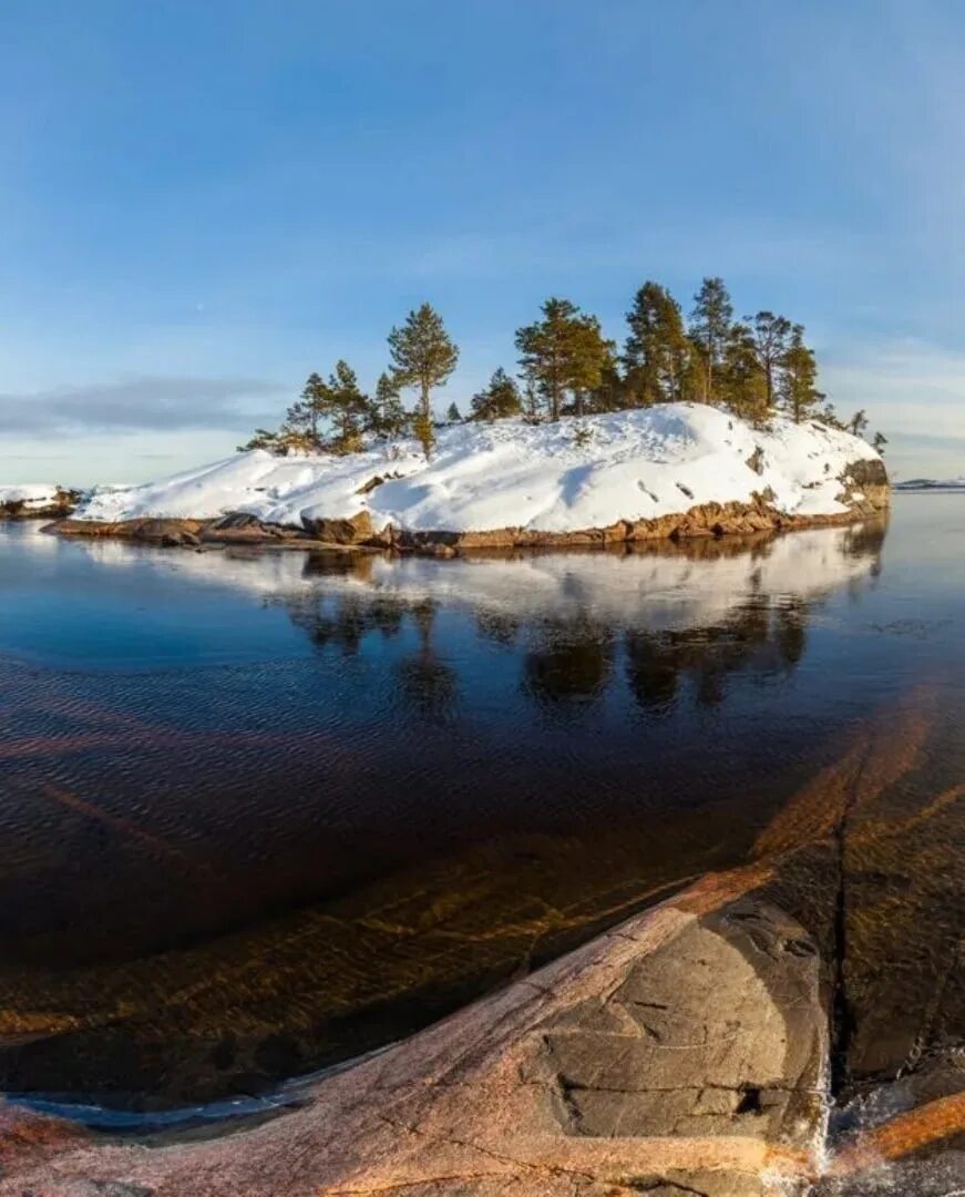 Озеро Каменное Карелия. Шхеры Ладожского озера. Онежское озеро вытекает
