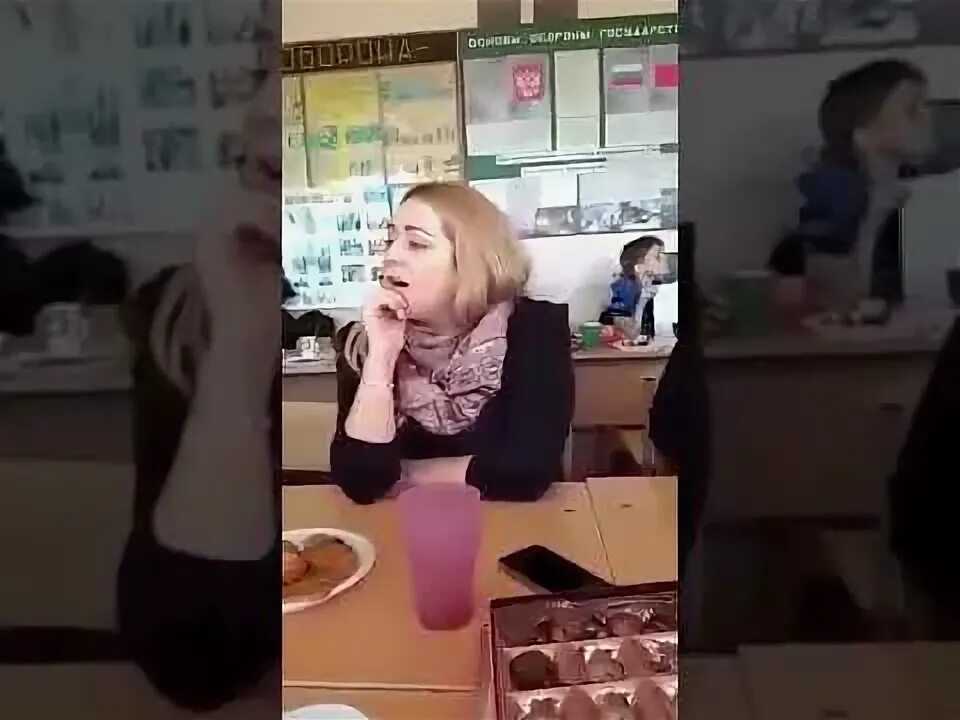 Пел незнакомую песню