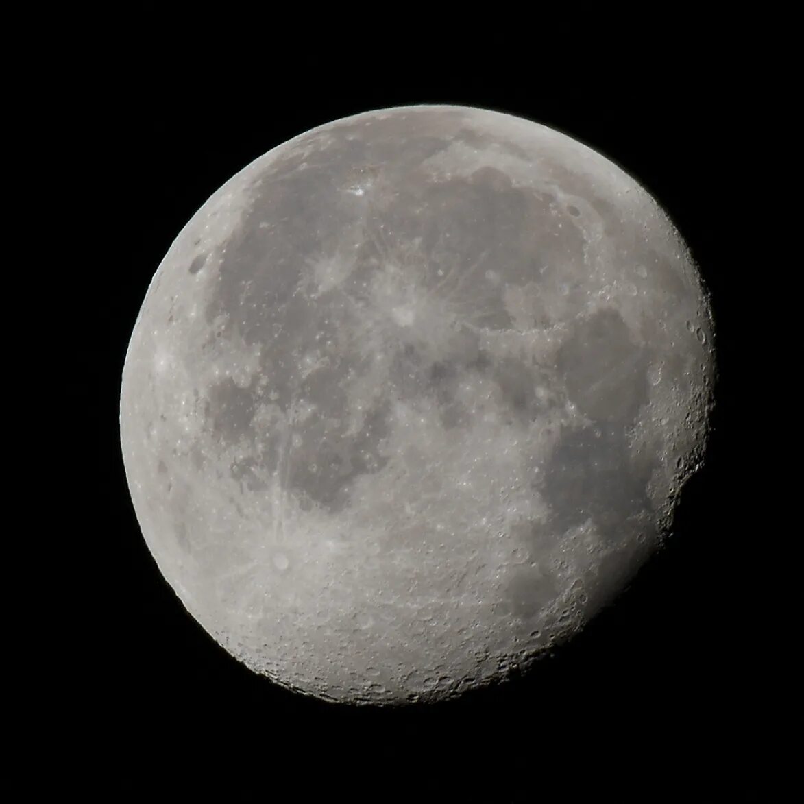 Walking on the moon. Луна. Луна фото. Луна фото красивое. Фото Луны высокого разрешения.