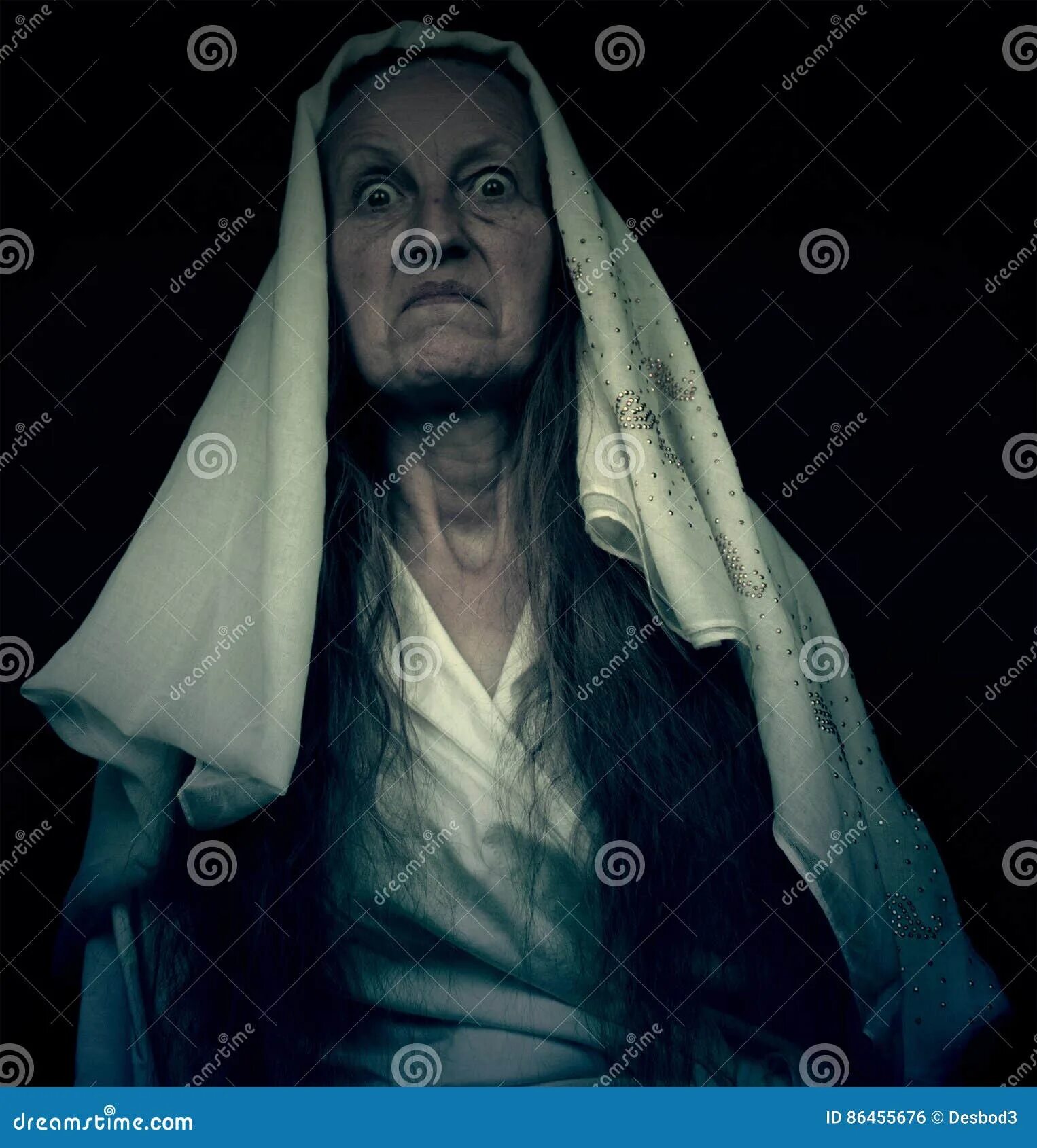 Scary ghost lady s. White lady ghost. Ghost white color. Призрак женщины. Ghost black and white.