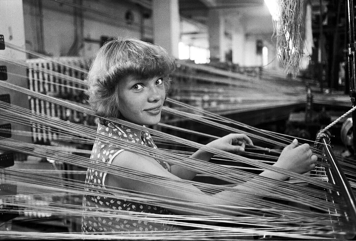 работницы гдр. заводы восточной германии.