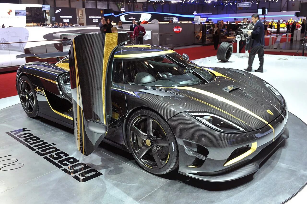 Кенигсегг АГЕРА. Koenigsegg Agera s. Кенигсегг АГЕРА 2013. Суперкар Кенигсегг АГЕРА.