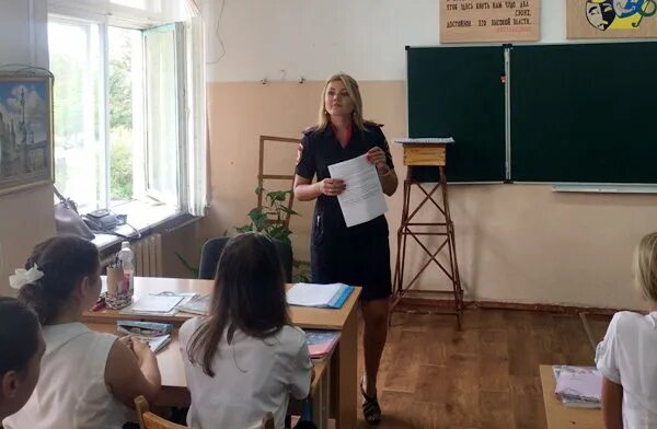 Элжур нижнегорская школа-лицей. Автошкола в нижнегорском 2021. Нижнегорская школа лицей 1 электронный журнал. Элжур нижнегорская школа лицей номер 1. Нижнегорская школа лицей 1 электронный журнал.