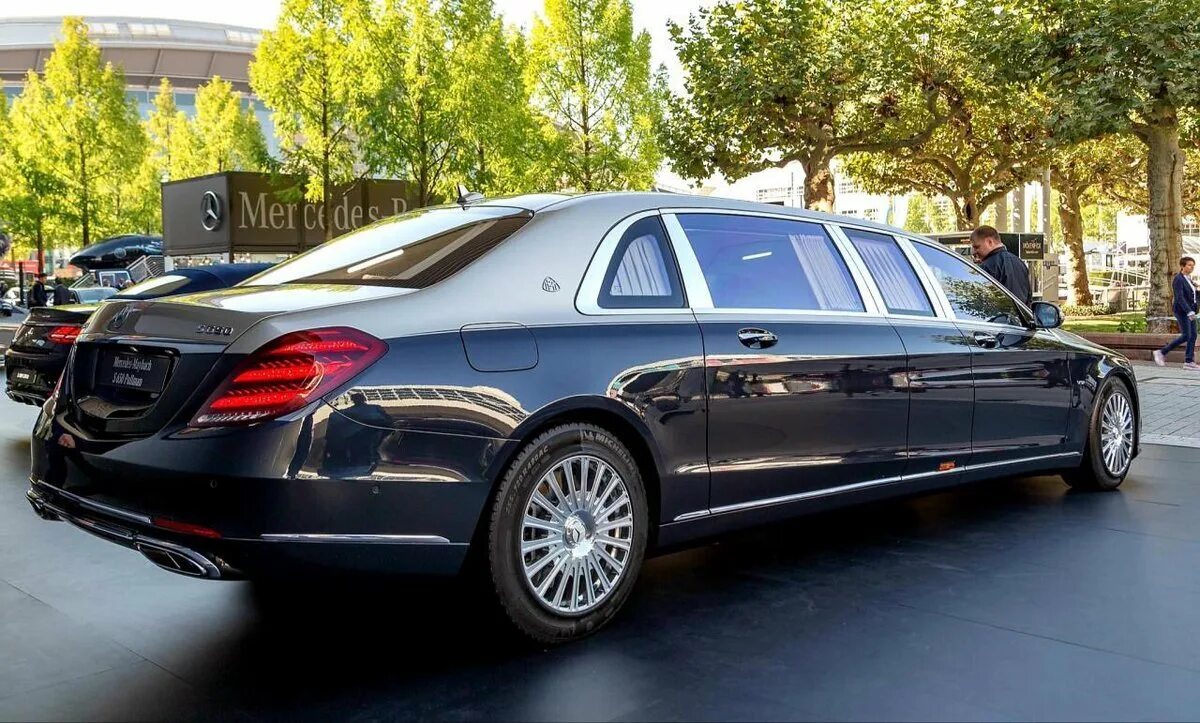 Mercedes Maybach s650. Мерседес Майбах Пульман s650. Мерседес Майбах с 650. Mercedes s650 Pullman. Mercedes майбах