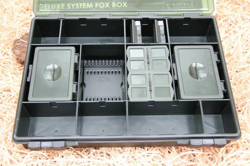 Системная коробка для аксессуаров Fox Royale Box large. Карповая коробка Fox. Тэкл бокс Фокс. Коробка Фокс Делюкс. Система fox