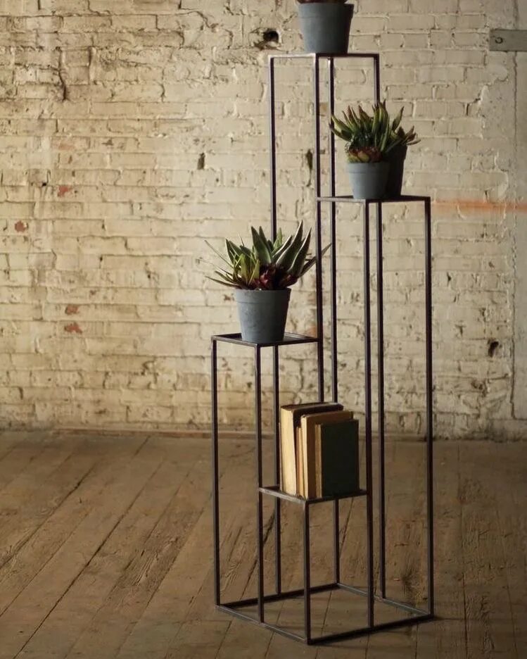 Подставки из металла напольные в стиле лофт Creative North Europe Green Plant Rack Balcony Shelf Simplicity Metal Stand For