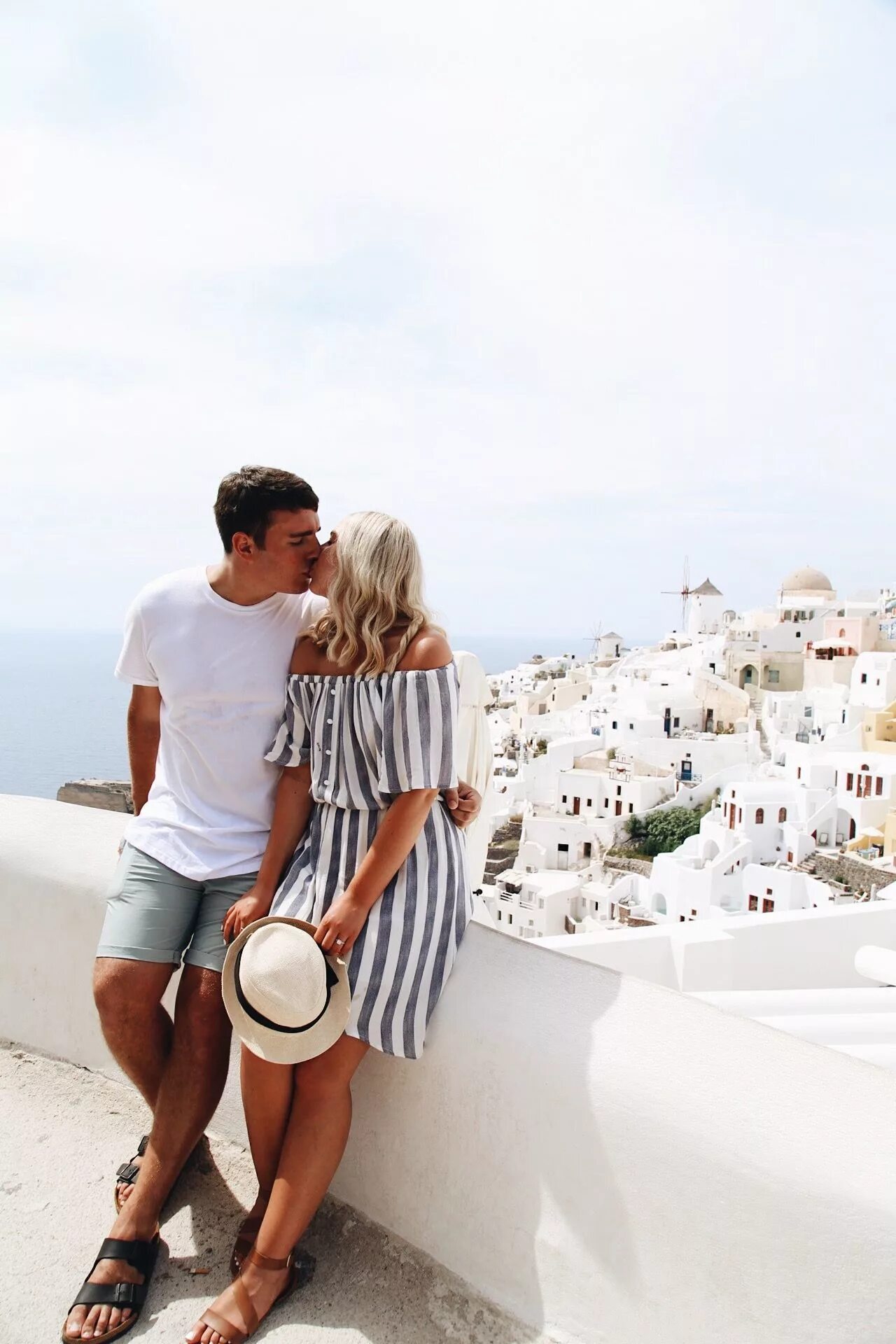 Греческое пара. Романтическое путешествие. Романтическое путешествие Греция. Медовый месяц Греция. Путешествие в Грецию.