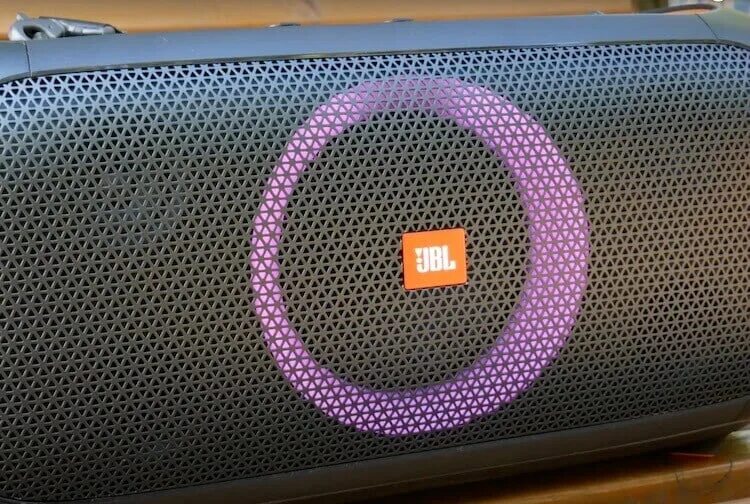 Jbl звучание. Колонка JBL PARTYBOX on-the-go. JBL PARTYBOX 2000. JBL PARTYBOX 820. Портативная акустика JBL PARTYBOX on-the-go 100.