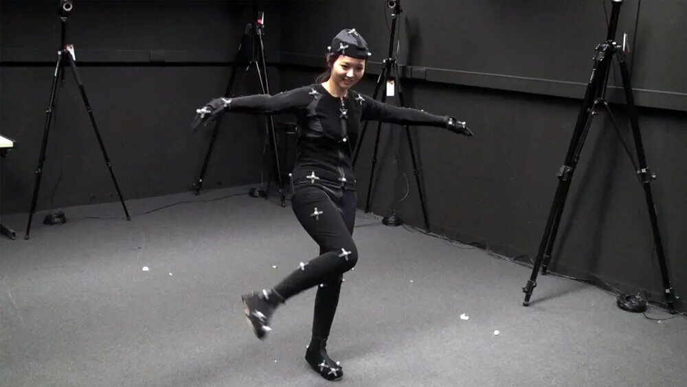 Костюм моушен кепчер. Mocap захват движения. Технология motion capture в театре. Моушен кепчер актер. Безмаркерная система motion capture.