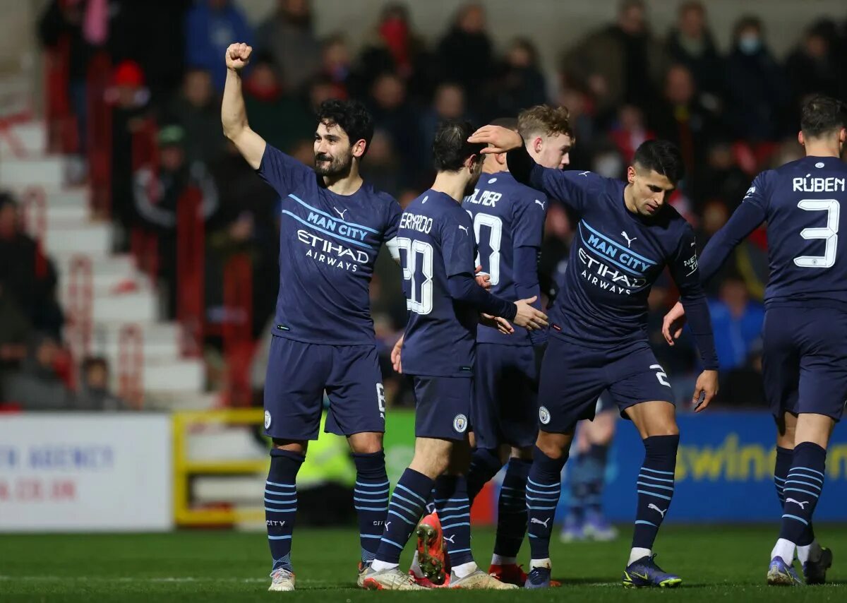 Суиндон Таун – Манчестер Сити. Мэнсфилд Таун Манчестер Сити. Swindon Town.