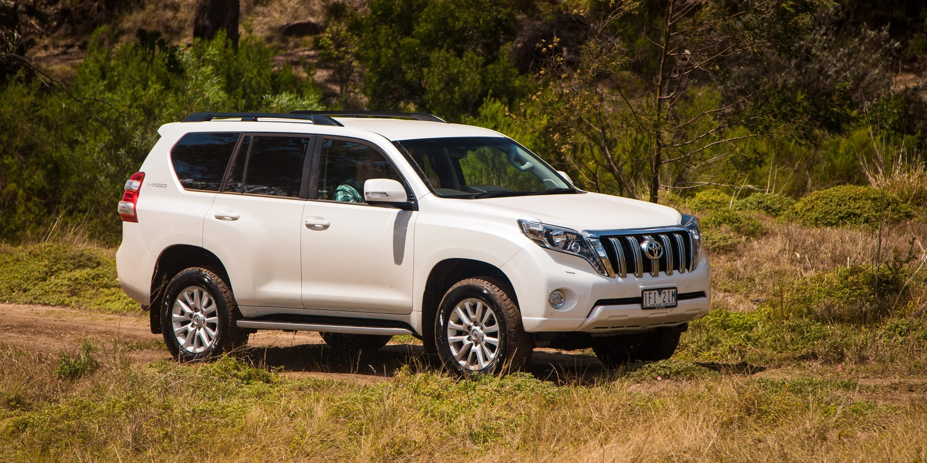 Дром купить крузер прадо. Toyota Land Cruiser Prado 2016. Ленд Крузер Прадо 2016. Тойота ленд Крузер Прадо 2016. Toyota Land Cruiser Прадо 2016.