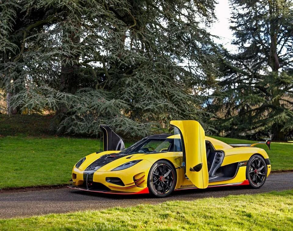 Koenigsegg Agera RS 2015. Koenigsegg Agera RS 1. Koenigsegg Agera RS — 10. Koenigsegg Agera RS ml. Тачки рейтинг