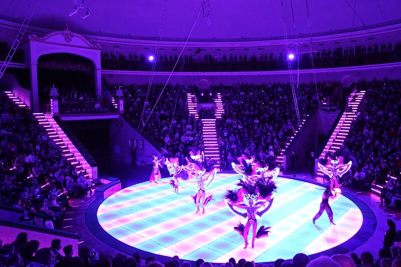Арена цирка в минске. Минский государственный цирк. Белорусский цирк в минске. Якутский цирк. Белорусский государственный цирк.