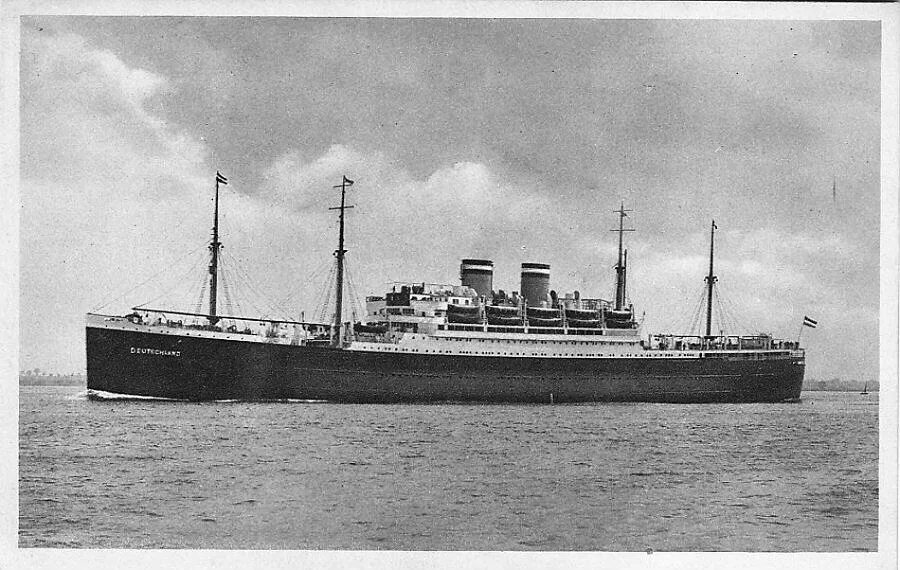 Друг суда. Лайнер Дойчланд. «Дойчланд» корабль 1900. Дейчланд лайнер 1902 год.