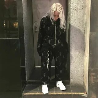 Skinny billie eilish