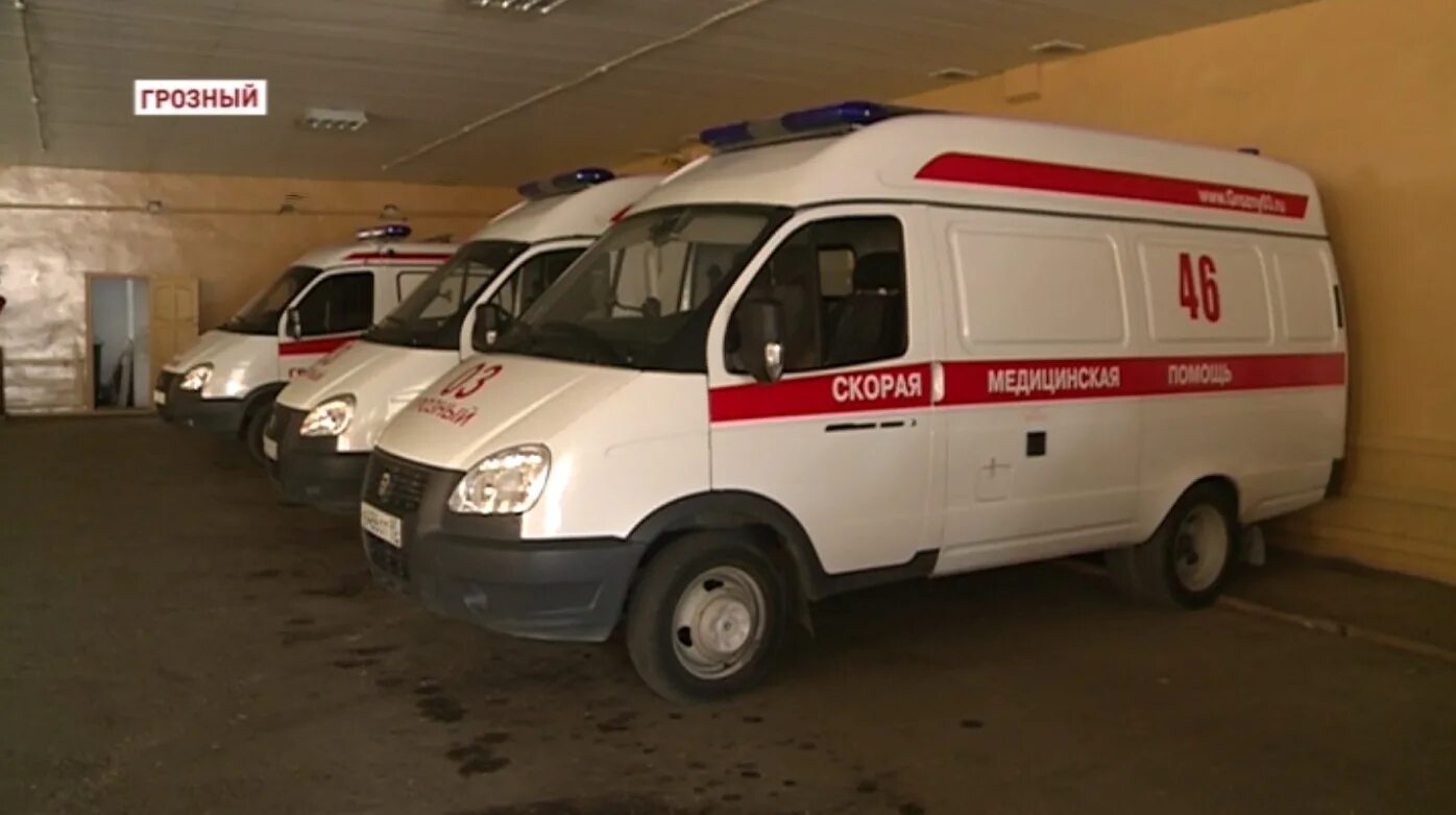 Среднеуральск сбили пешехода на советской 56. Сбит водитель скорой помощи в екатеринбурге. Городская больница верхняя пышма. Скорая верхняя пышма телефон. В гатчине машина скорой помощи сбила пешехода.