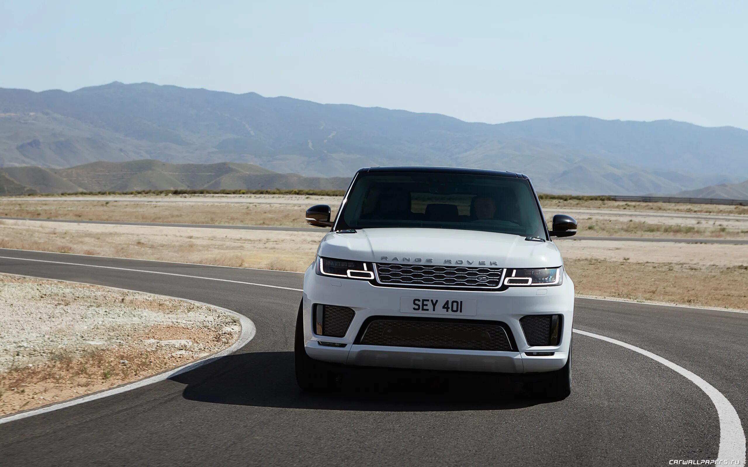 Рендж гибрид. Range Rover Sport 2018. Range Rover Sport 2017. Range Rover p400e. Рендж Ровер 2019.