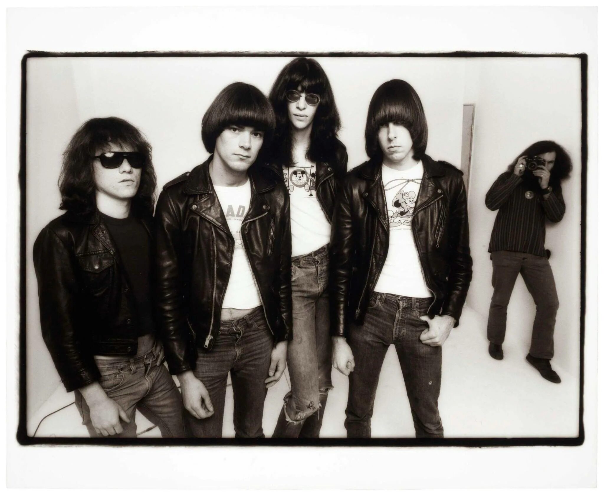 Ramones pet. Ramones 1976. Ramones 1996. Ramones Ramones 1976. Ramones 1975.