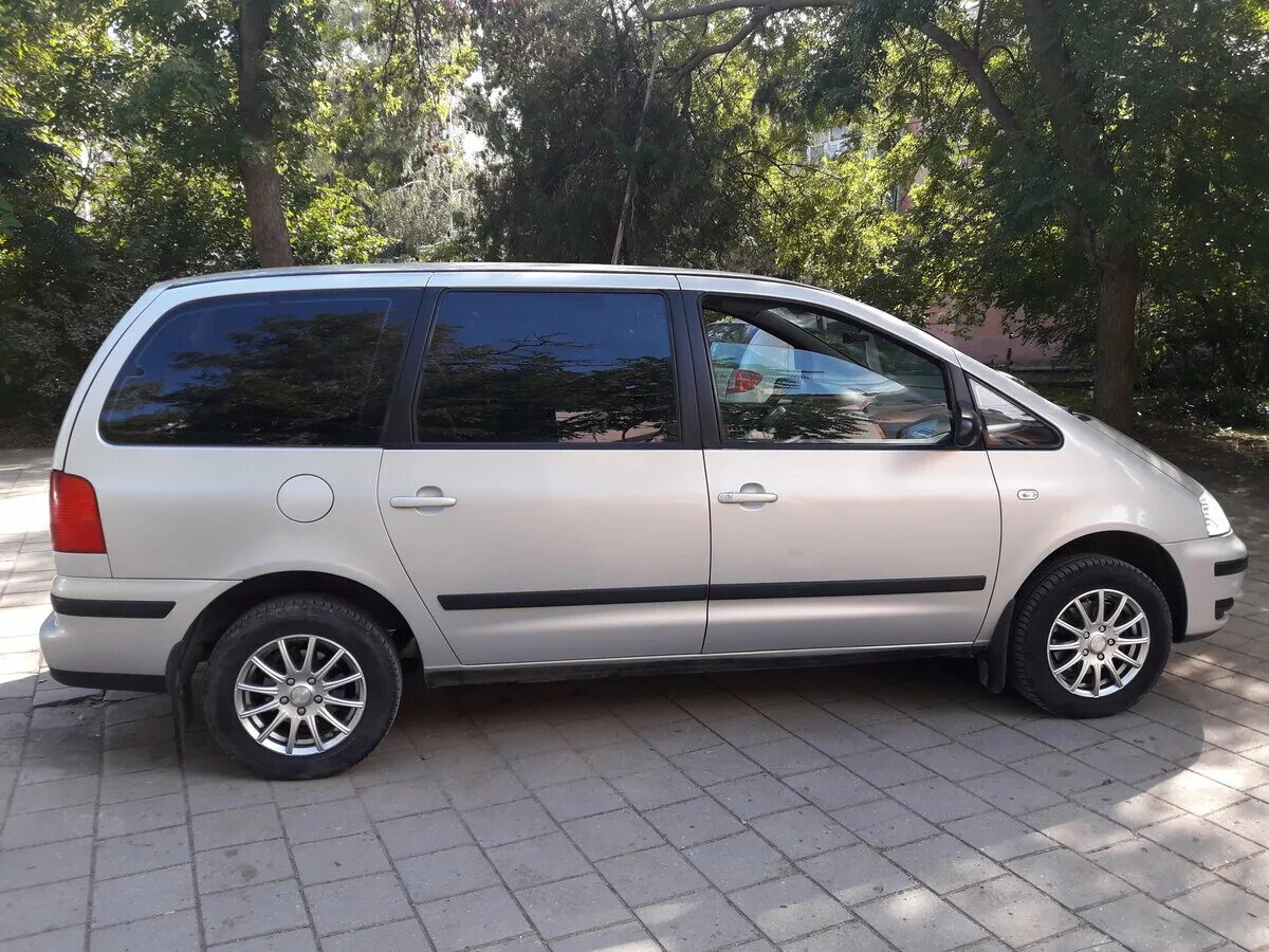 Volkswagen sharan 1 и 9 tdi. Фольксваген Шаран 2004. Volkswagen Sharan i. Фольксваген Шаран 1998 белый. Volkswagen Sharan 2001 года серебристый.