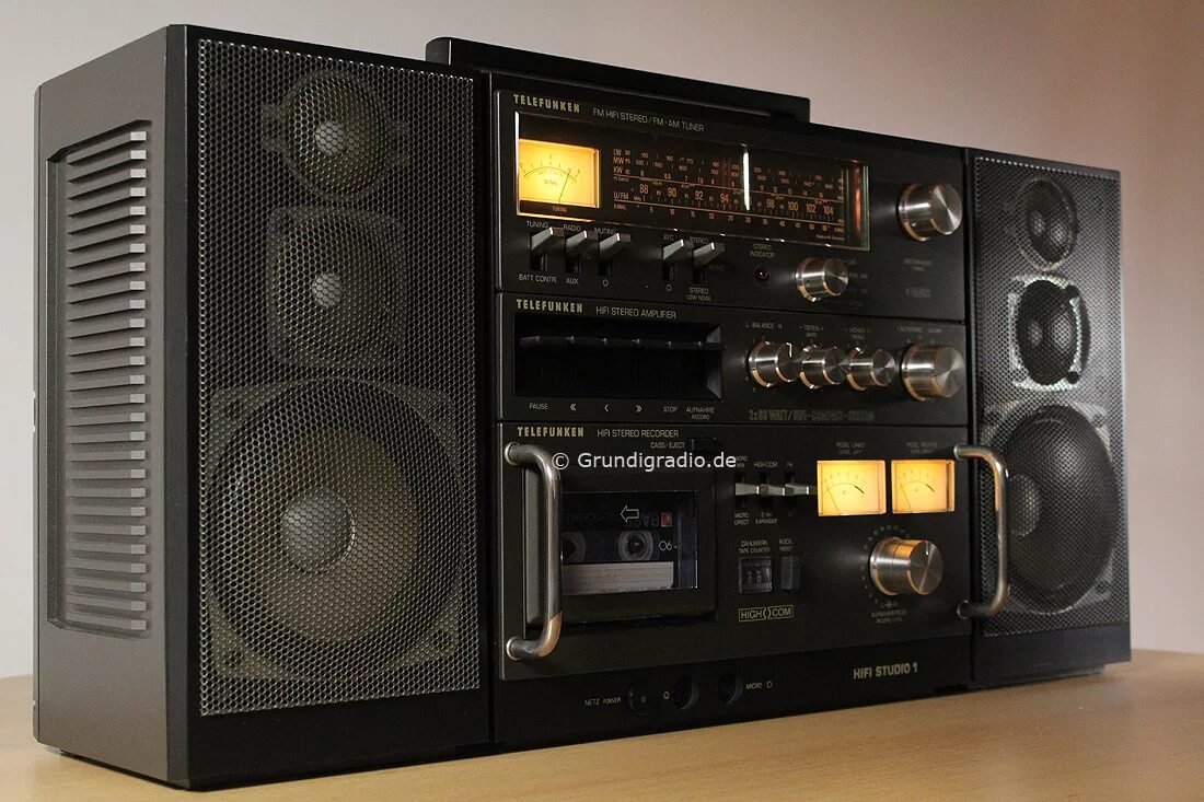 Telefunken hi fi studio 1. Телефункен 1 м. Hifi studio. Hi fi историям. Hifi studio.