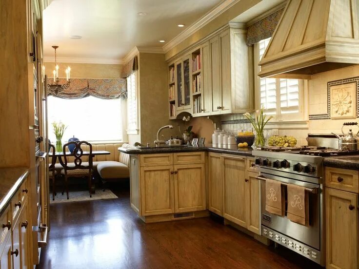 Kitchen Design Ideas and Photos for Small Kitchens and Condo Kitchens - Kitchen 