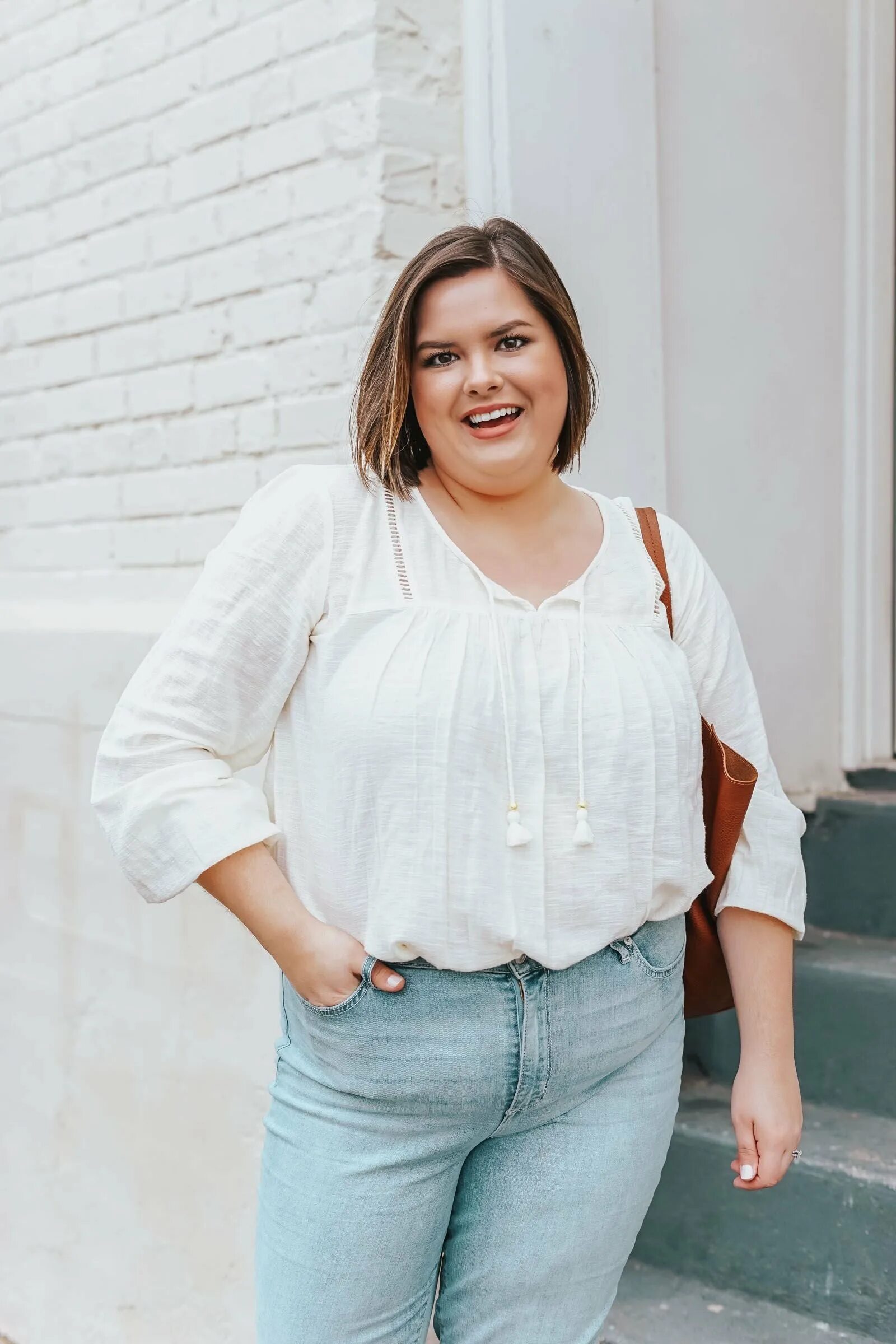 Прически на круглое толстое лицо. Стрижка для подны-х женщин. Прически для полных женщин с двойным подбородком. Короткие стрижки для полных женщин. Зинаида киселева.