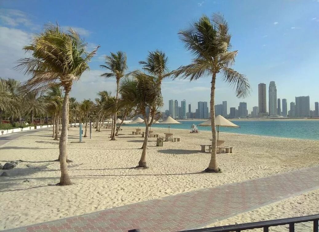 Парк аль мамзар. Парк Аль Мамзар Дубай. Пляж Аль Мамзар. Пляж al Mamzar в Дубае. Пляжный парк Аль Мамзар в Шардже.