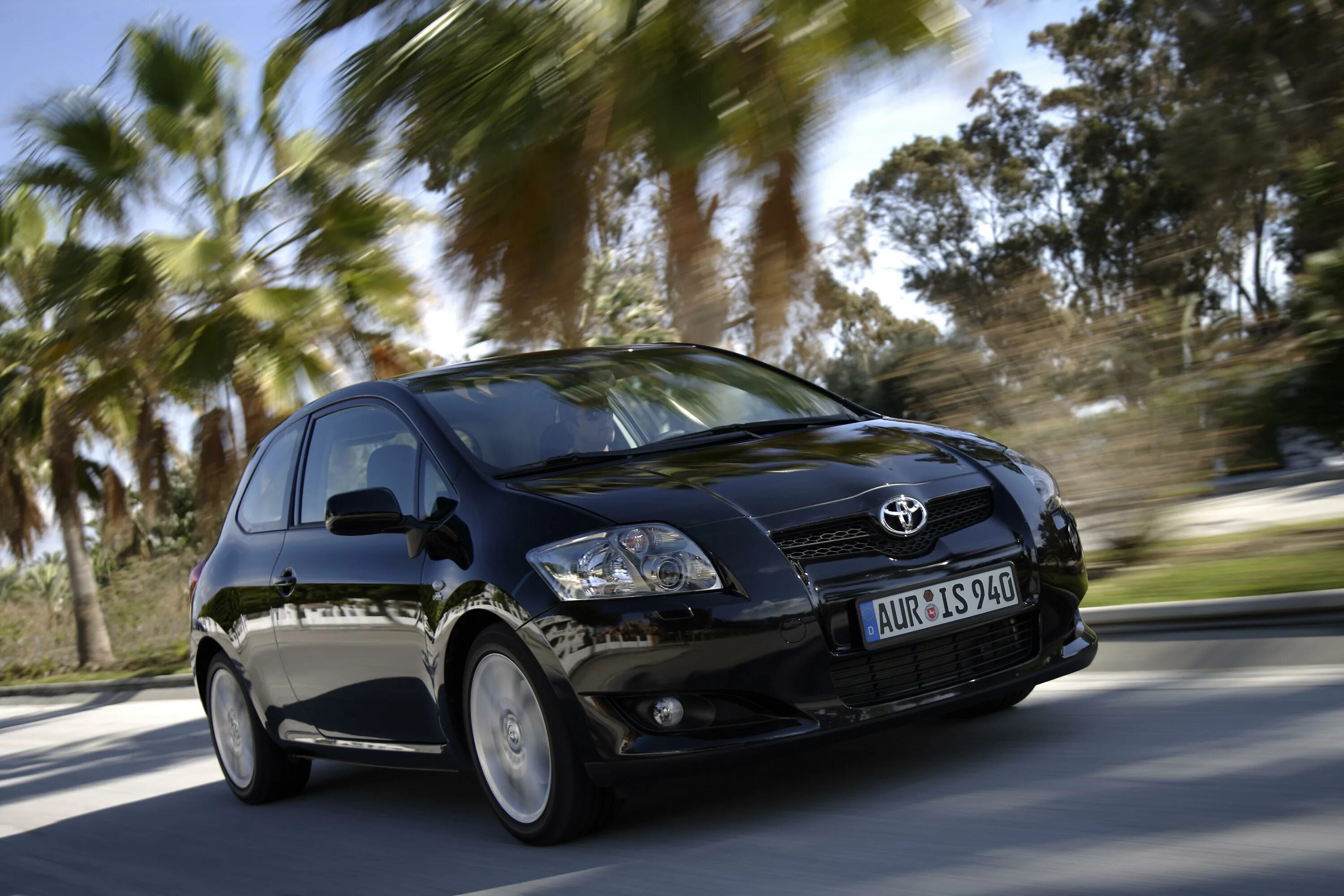 Тойота аурис 3 дверная. Тойота аурис 3. Toyota auris e150. Тойота аурис хэтчбек. Тойота аурис 3.