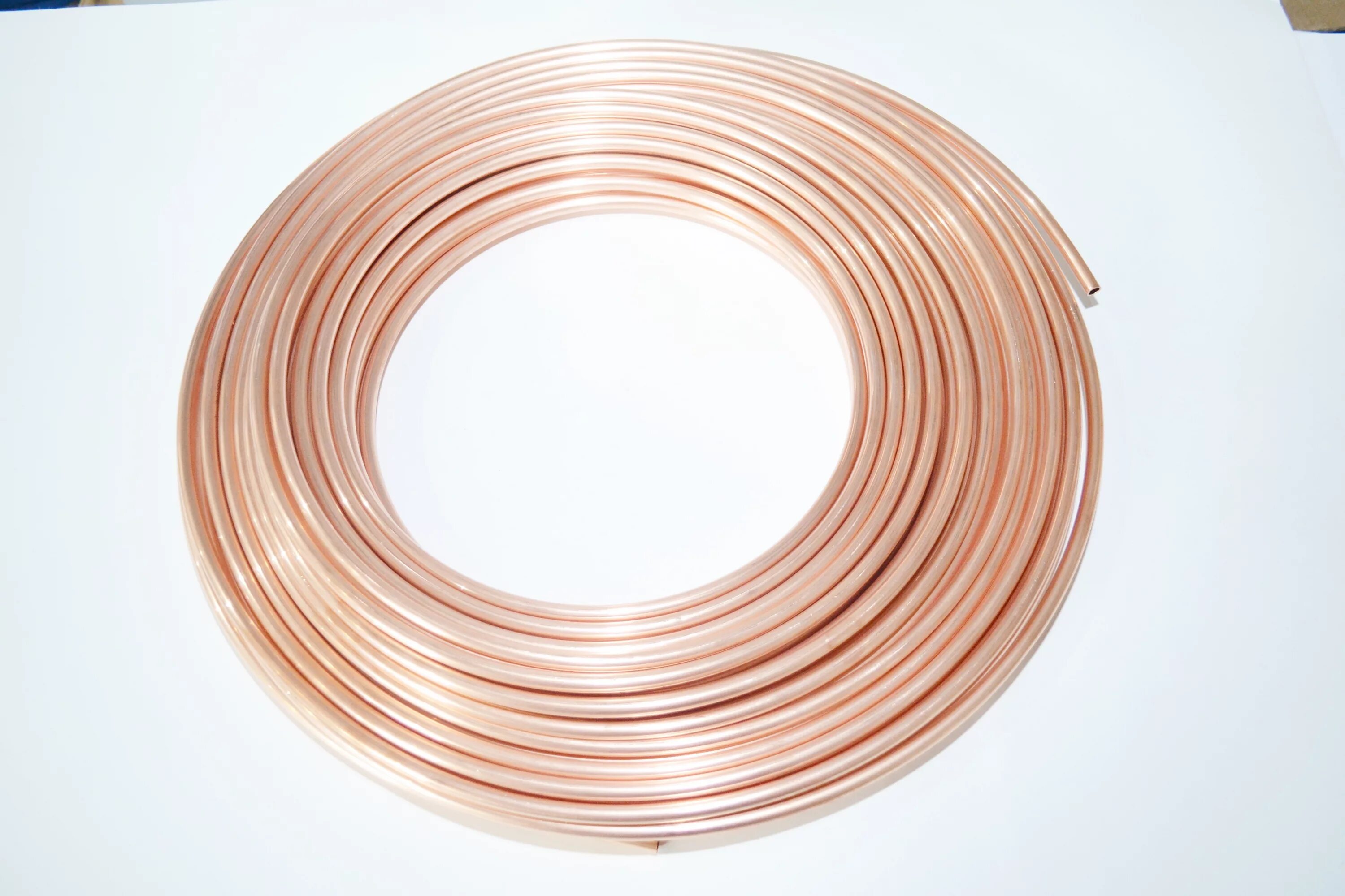 Трубка тормозная медная 4. Медная (бухта 10м, 4. Трубка тормозная медная бухта. Труба медная греция halcor 1/4". Трубка тормозная медная 4.