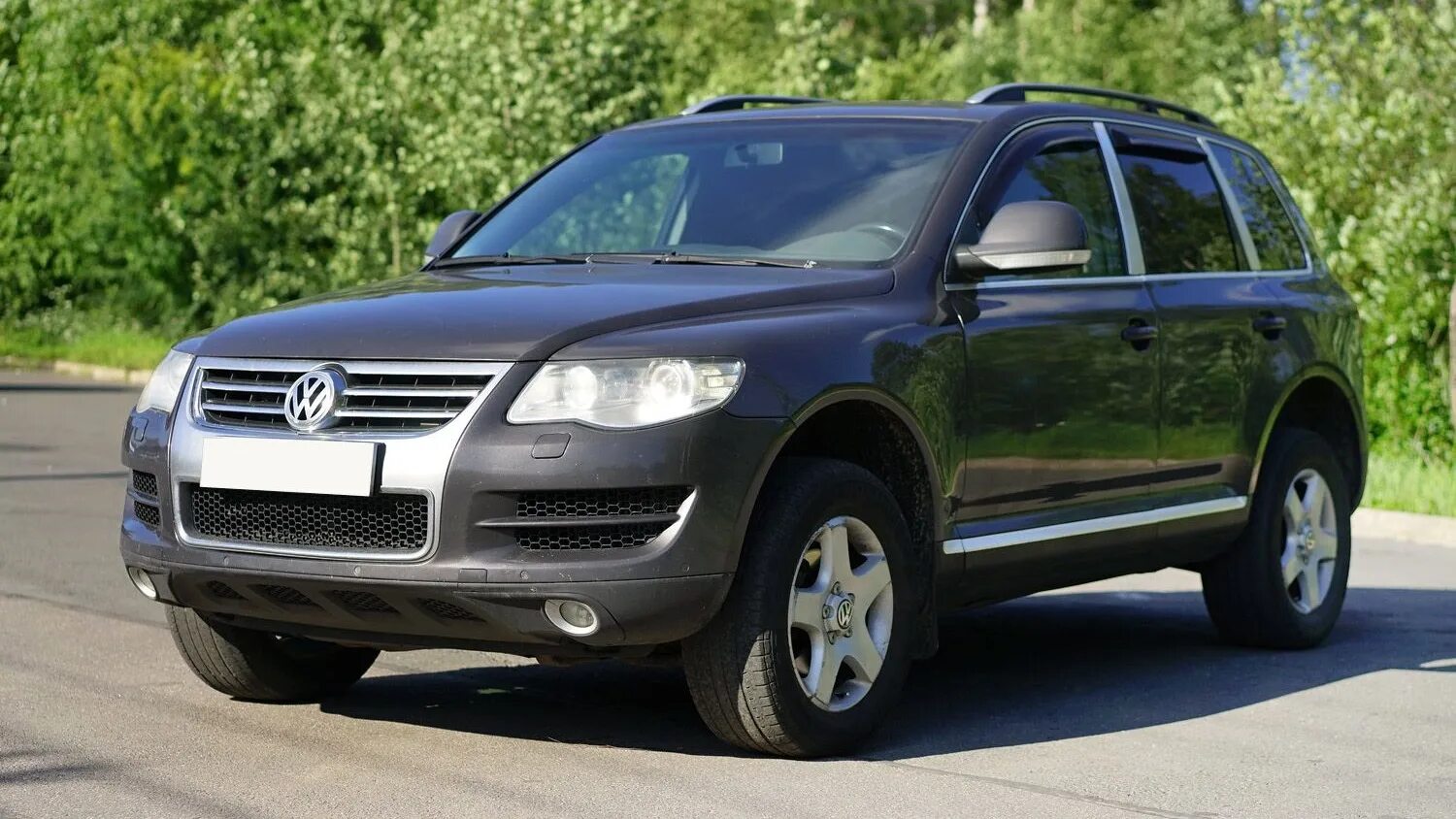 VW Touareg 1. Туарег 1 поколения. Volkswagen Touareg 2 поколение. Фольксваген Туарег 1 поколения Рестайлинг.