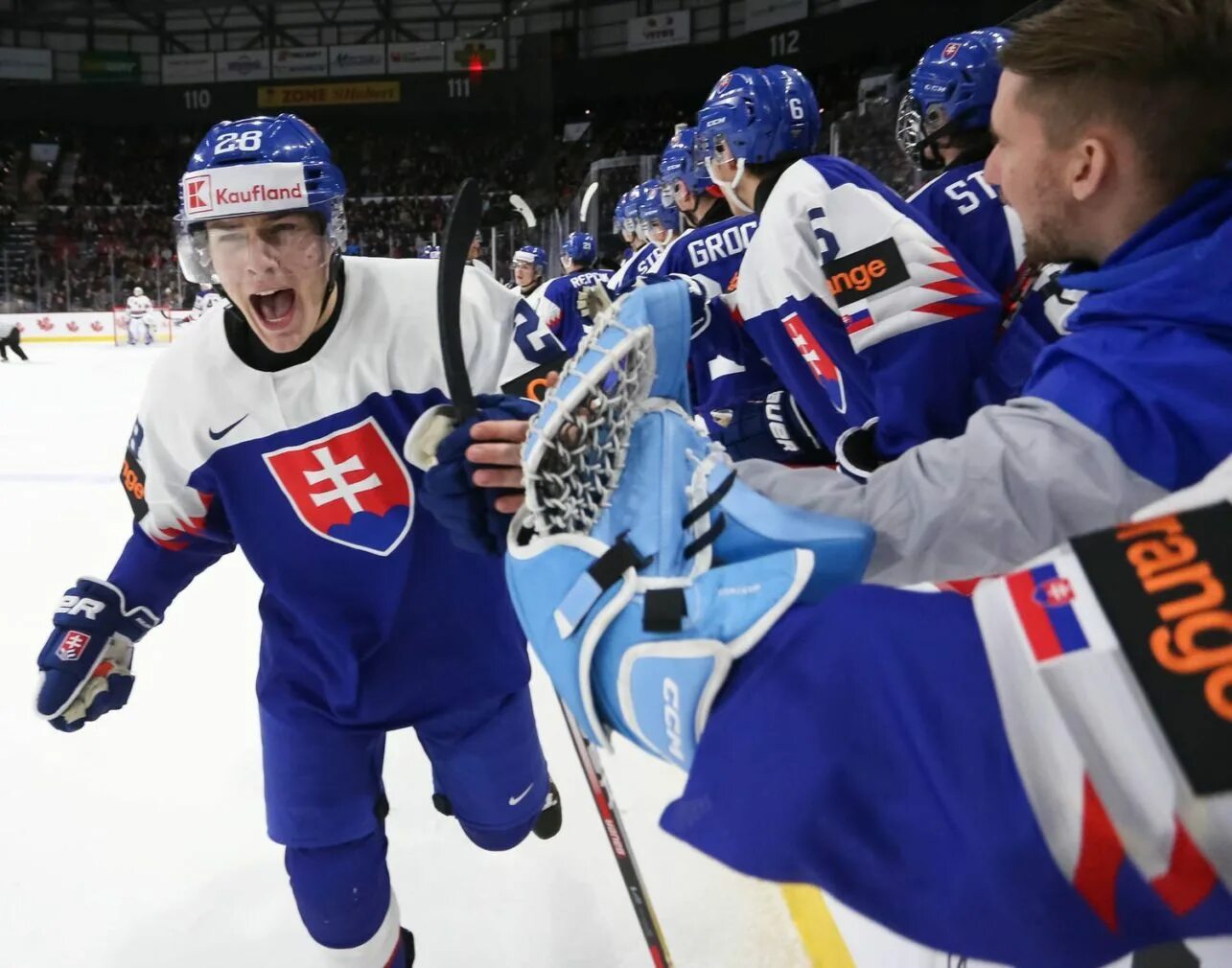 Хоккей молодёжный чемпионат мира 2020. Овертайм в хоккее на олимпиаде. Хоккей америка словакия счет. Мчм 2022 хоккей. Словакия сша хоккей до 20 лет.