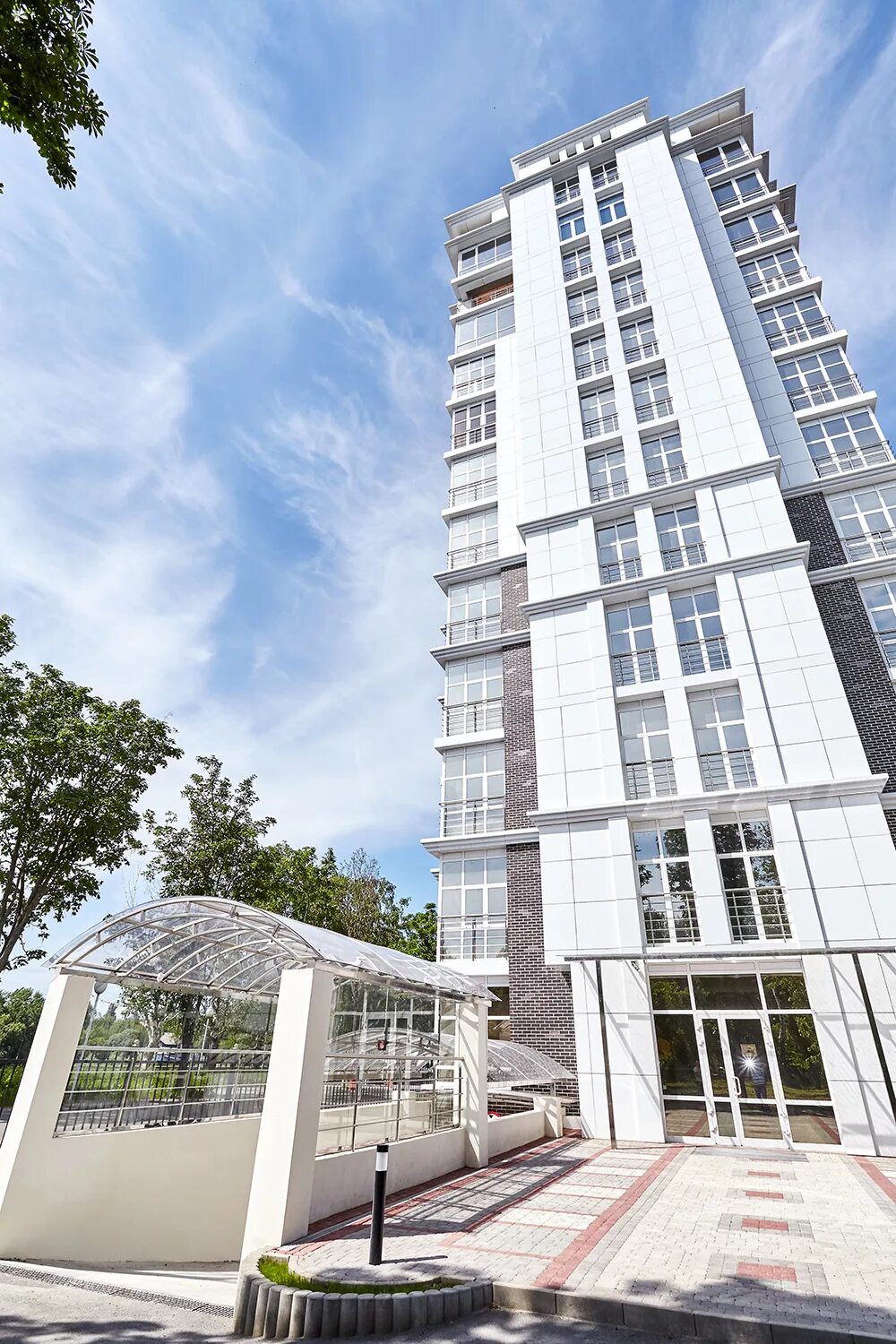 3. кубанонабережная 37. жк солнечный краснодар. краснодар ул. кубанская набережная 5 краснодар.