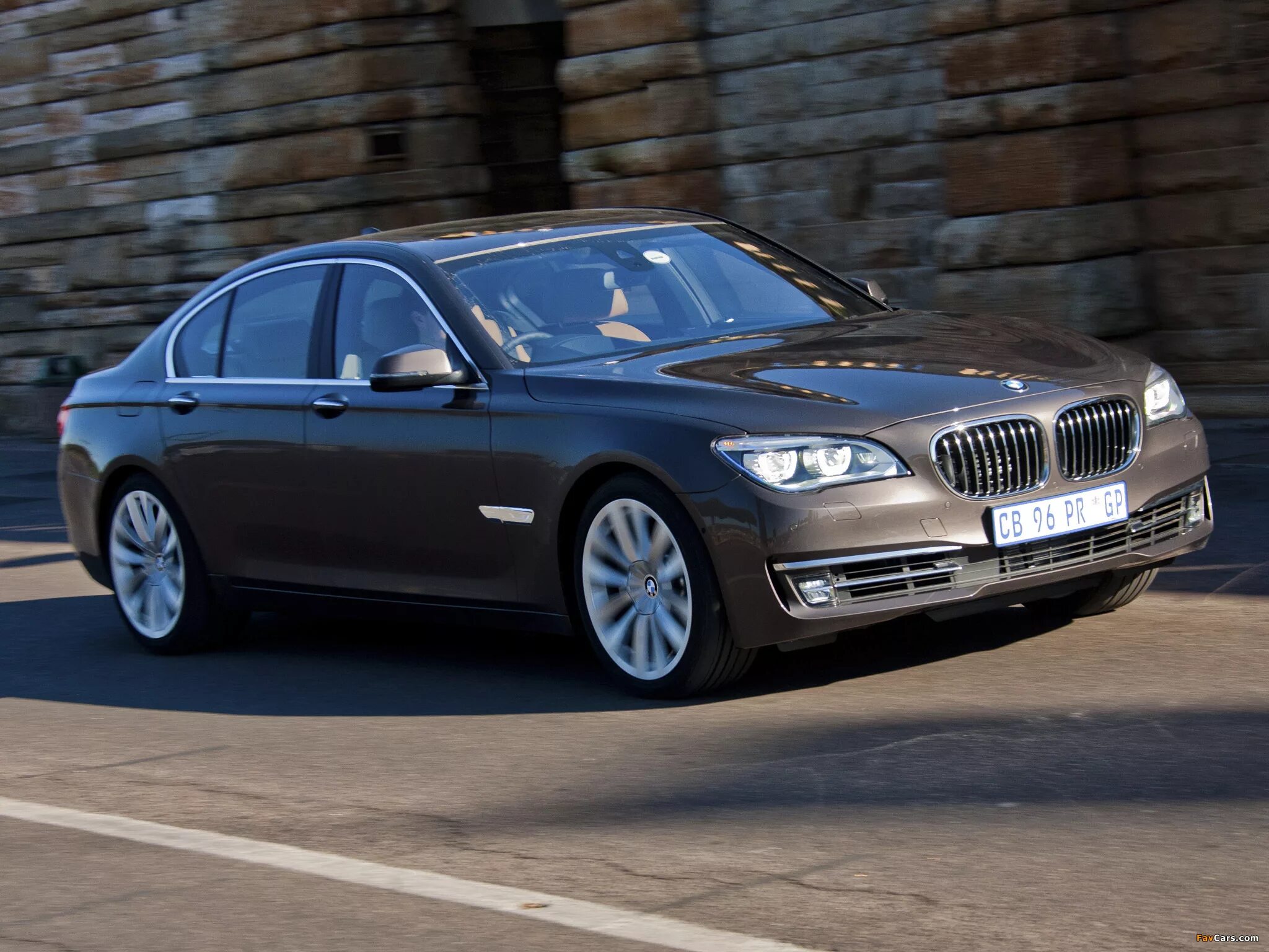 Купить й 7. БМВ 750i. BMW 7 750i. БМВ 750i 2012. БМВ 750i 2015.