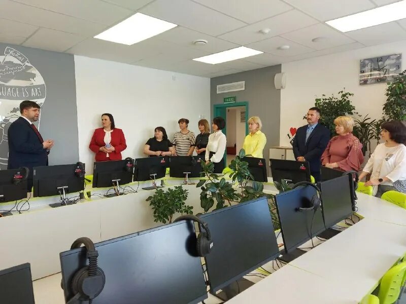 Герб города лабытнанги. Детский сад улыбка город луховицы. Департамент финансов лабытнанги. Сайт управления образования города лабытнанги. Управление образования лабытнанги.