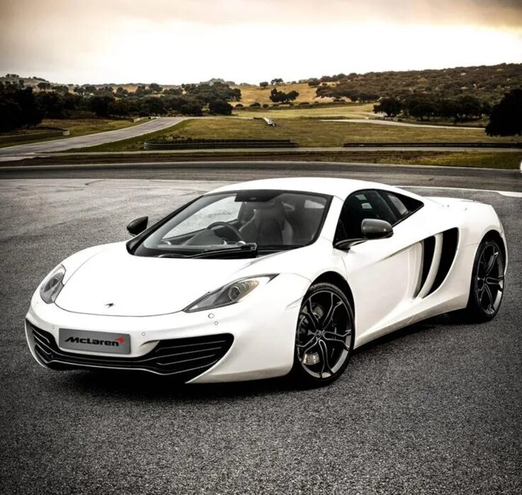 Polices car sport car. MCLAREN 12c. Спорткары MCLAREN 12c. Макларен МП 12с. MCLAREN mp4-12c White.