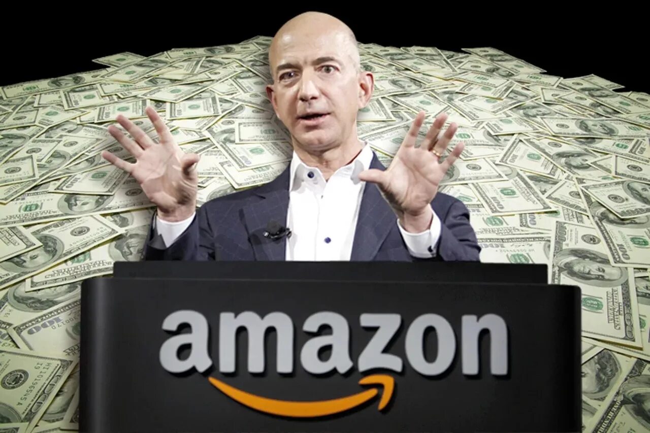 Сам богатый человек в мире. Jeff Bezos. Джефф Безос деньги. Джефф Безос деньги фото. Богатый человек.