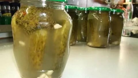 Соленые огурцы плесень можно ли есть