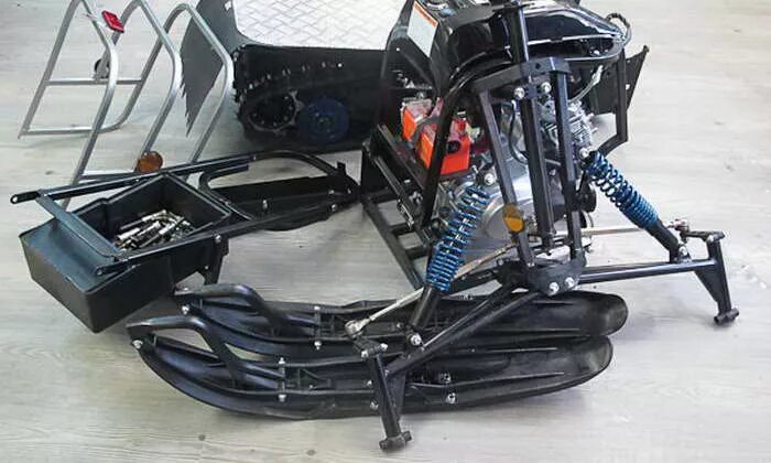 рулевое управление снегохода тунгус 500. рулевое снегохода. шасси снегохода тайга-270. рычажная передняя подвеска снегохода ямаха. рулевое на самодельный снегоход.