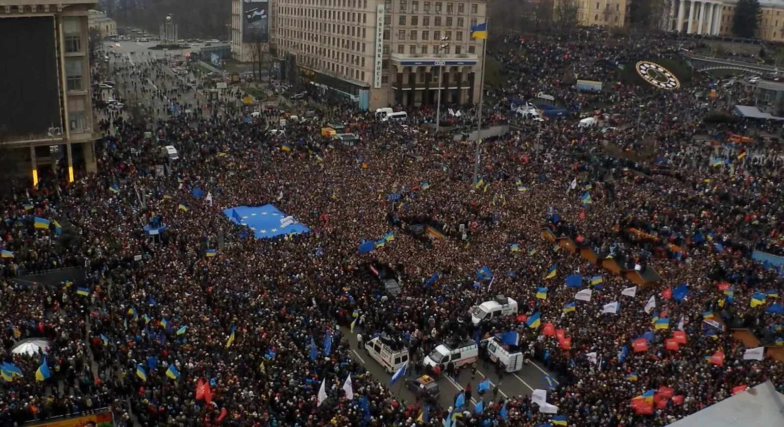 Майдан что это такое простыми словами кратко. Евромайдан на Украине в 2014. Революция на Майдане 2014. Майдан 2014 свободы.
