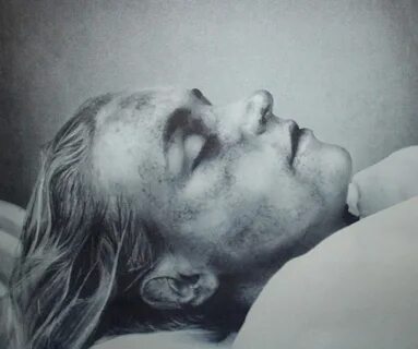 Dead marilyn