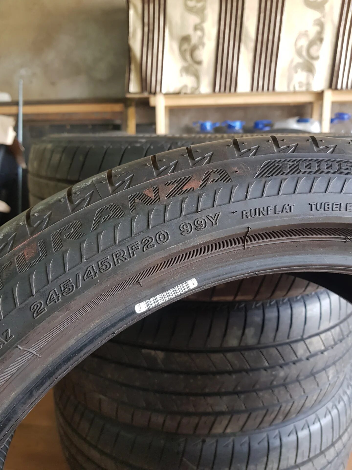 Turanza t005 r17. Bridgestone Turanza t005. Бриджстоун Туранза т005 245/45/20. Turanza t005 Treadwear. Bridgestone Turanza t005 DRIVEGUARD.