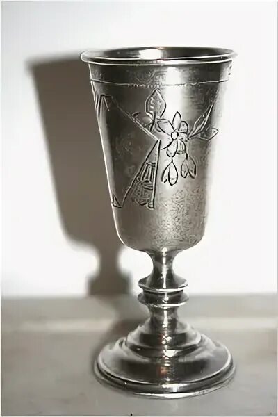 Древнерусская рюмка 4 буквы на к. Латунь с посеребрением. Стопки кубачи серебро. Фужеры мозер урановое стекло. Древнерусская рюмка 4 буквы на к.